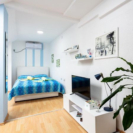 Sb Centar Apartmani Nis Bagian luar foto